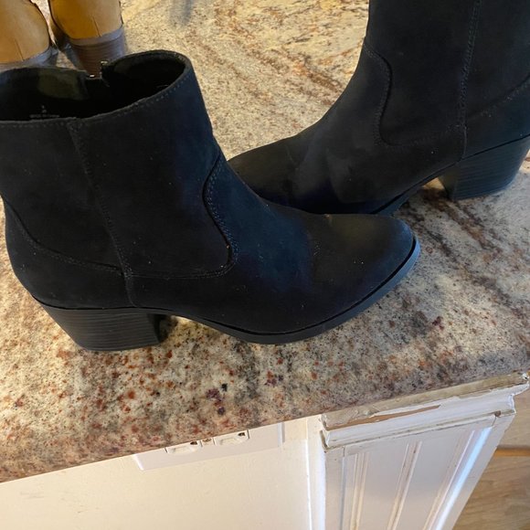 Booties - Picture 5 of 6